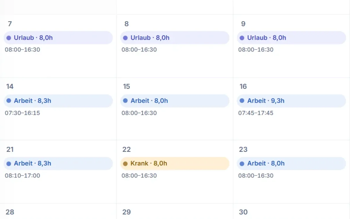 TimeHub: Monatskalender mit Urlaub, Arbeitstagen und einem Krankheitstag in Farbe